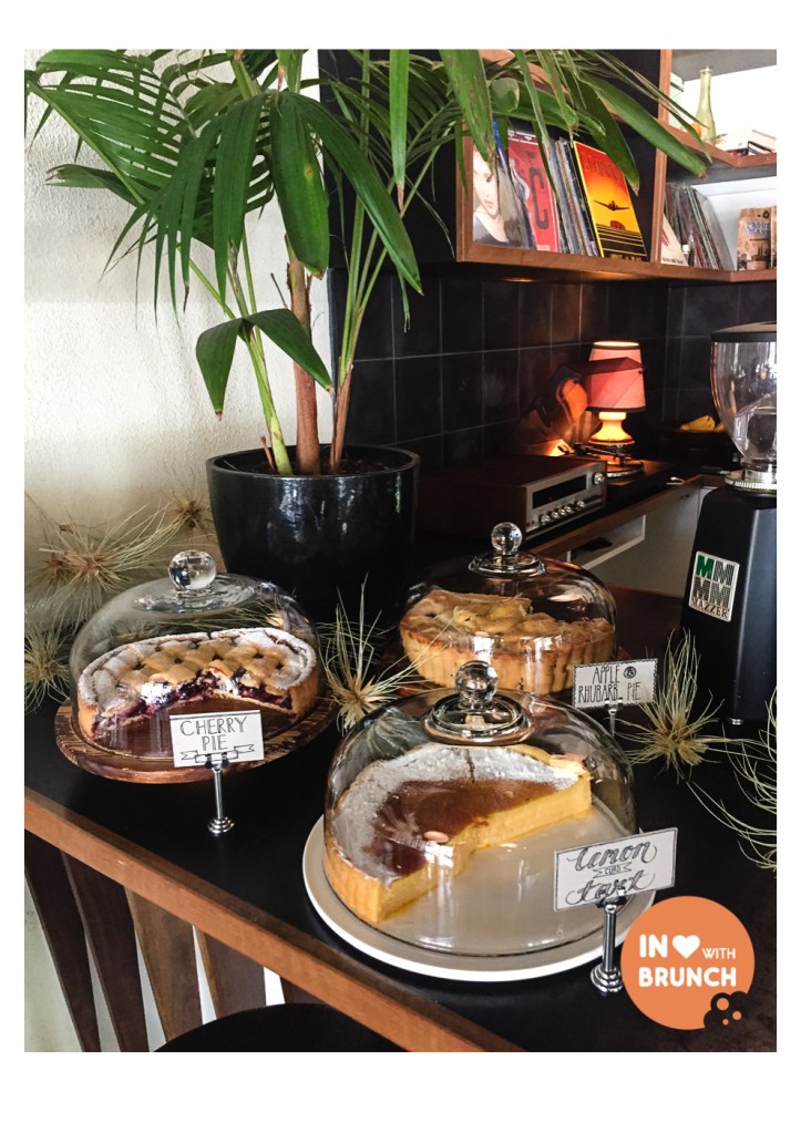 Hannah St Kilda Vinyl Player