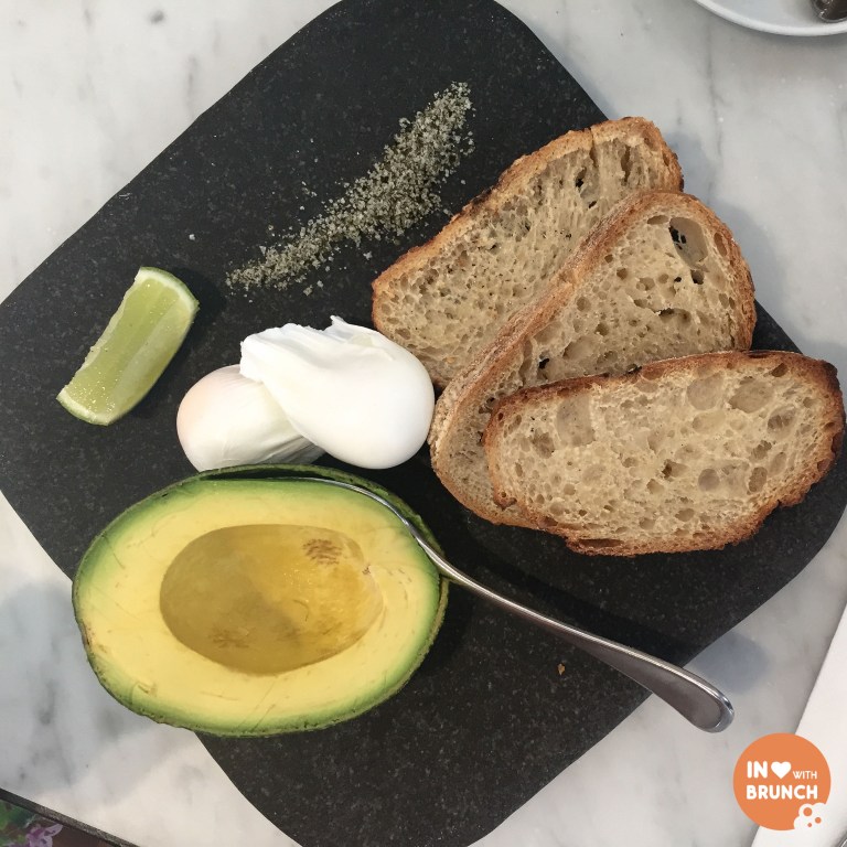 Kettle Black South Melbourne smashed avocado (1 of 1)