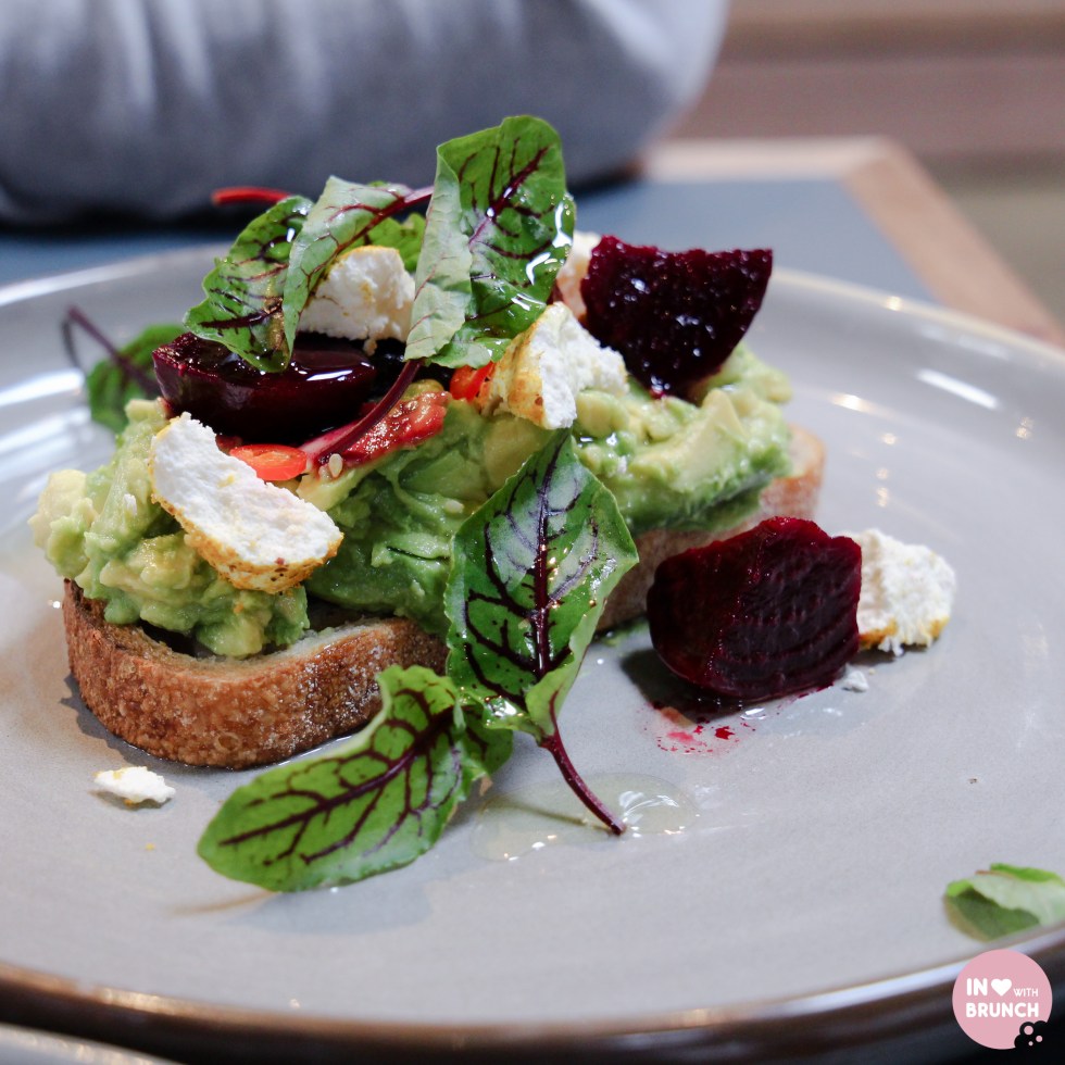 Broadsheet Restaurant Collingwood Smashed Avo (1 of 1)