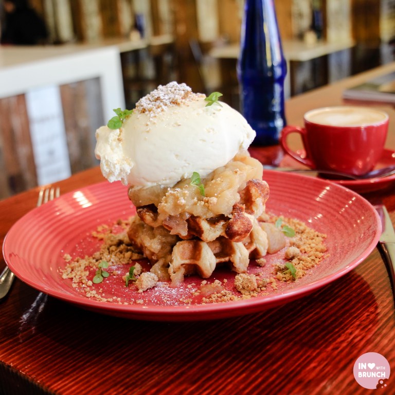 Two Kings Bentleigh Apple Crumble Waffles 2 (1 of 1)
