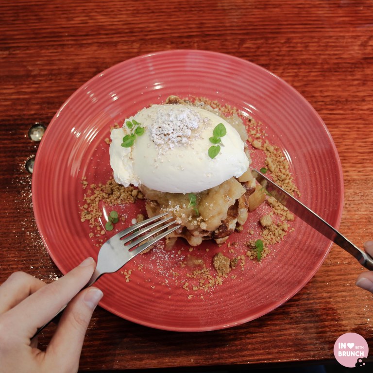 Two Kings Bentleigh Apple Crumble Waffles 3 (1 of 1)
