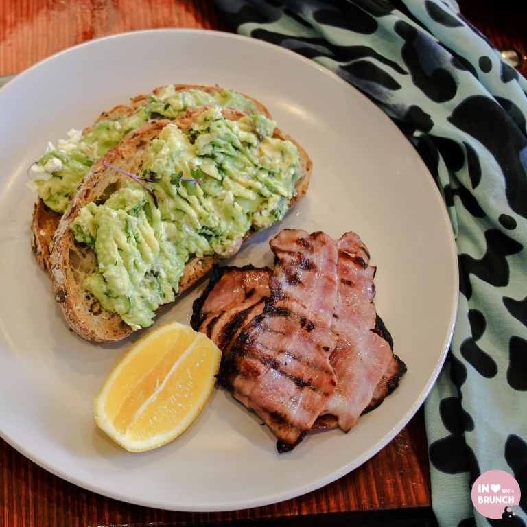 Two Kings Bentleigh Smashed Avo (1 of 1)