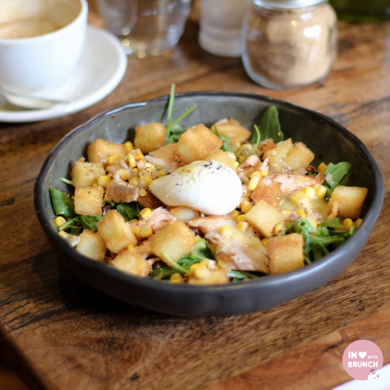 Scarvelli salmon salad (1 of 1)