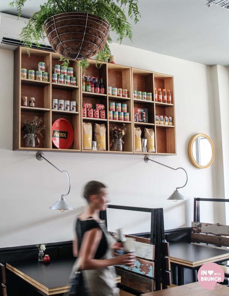 Son of a Pizzaiolo Interior3